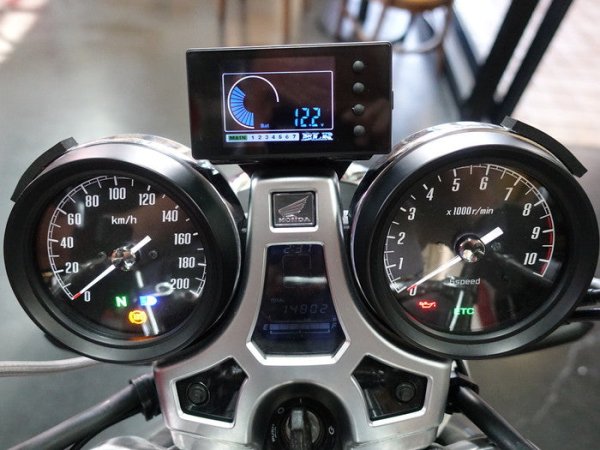 画像2: CB1100RS ICONIII/ディスプレイステー (2)